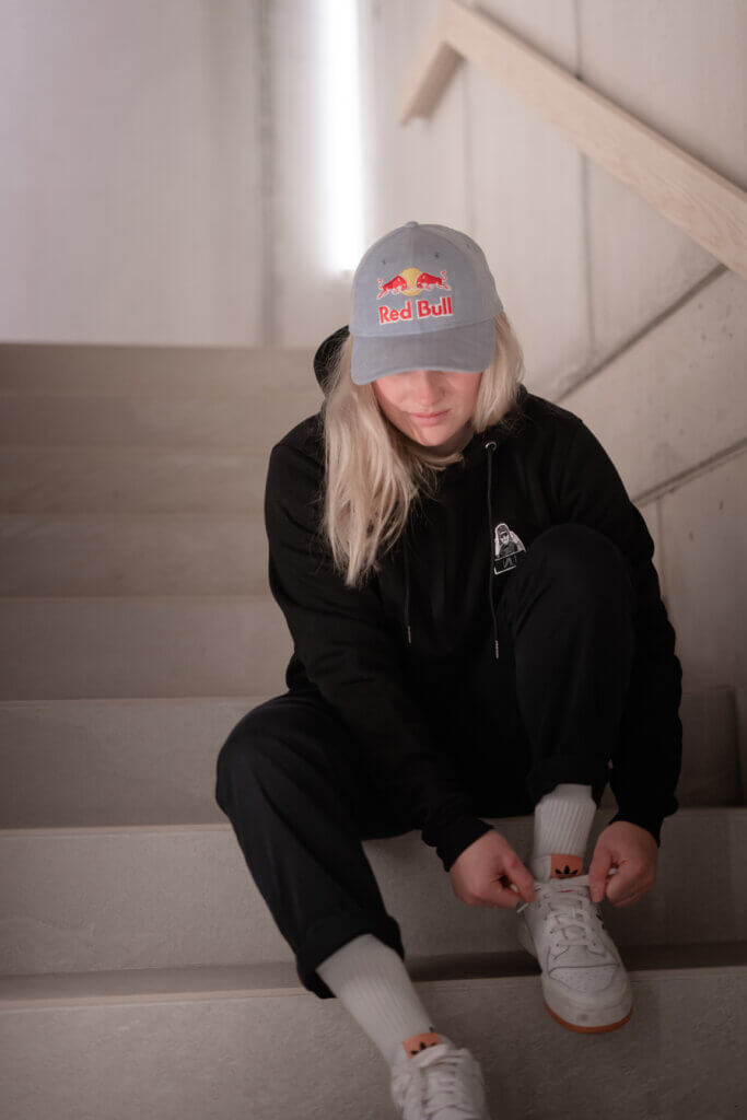 Merchandise - Hoodie