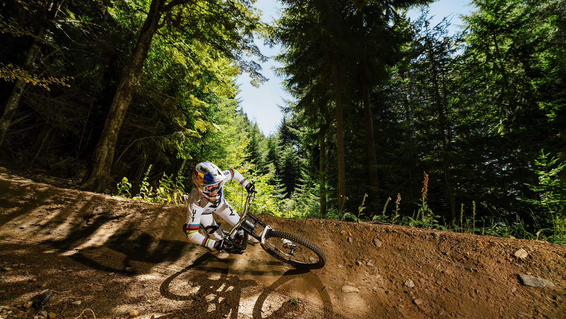 Vali Höll am Downhill Track